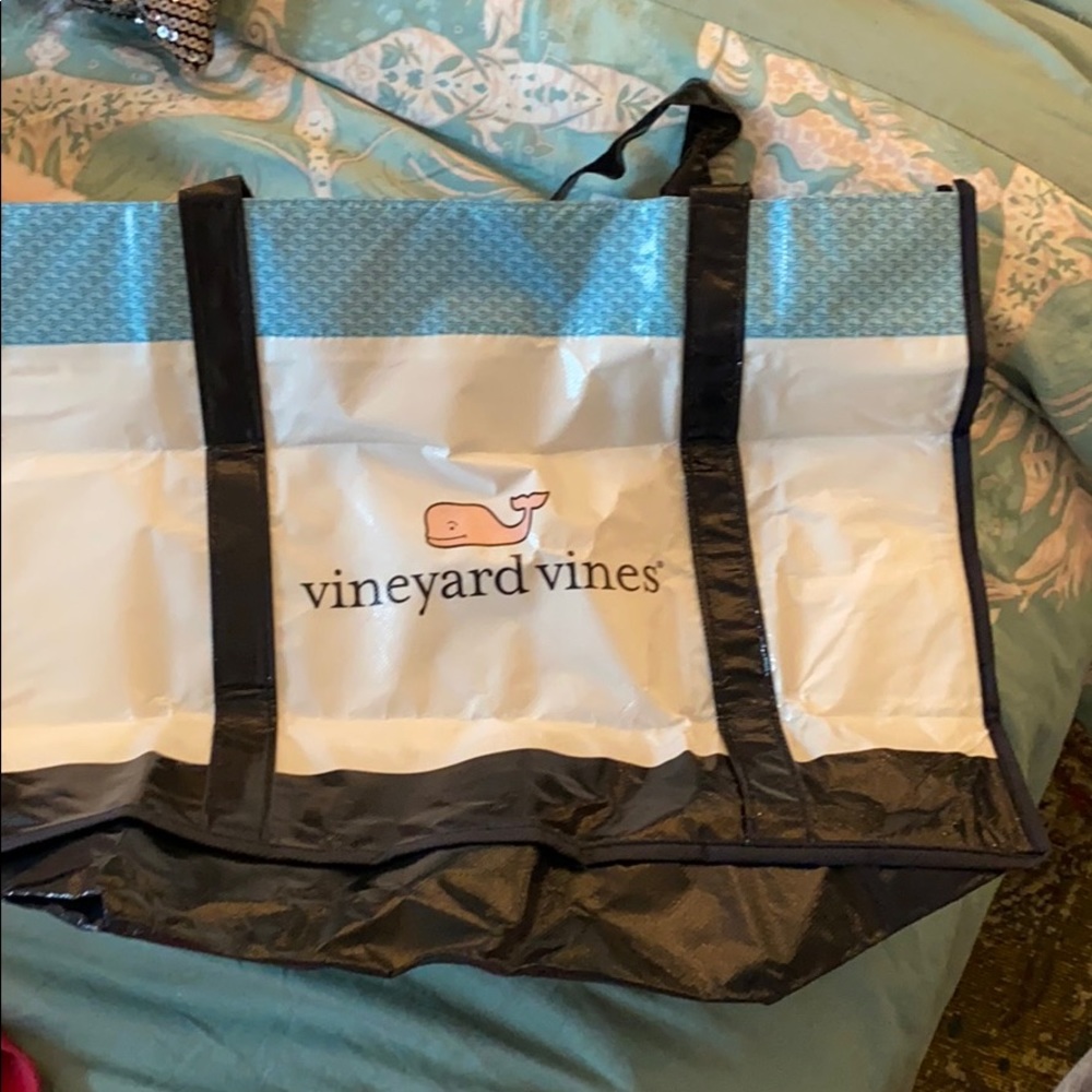 vinard vines  bag